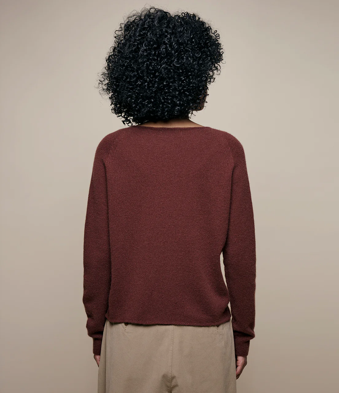 Lightweight Merino Wool-Cashmere-Silk Raglan Sweater - Image 3